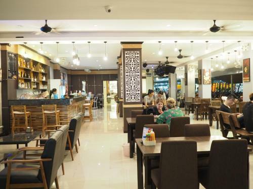 Arita Hotel Patong