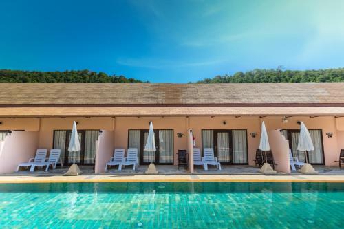 Hotel Kata Pool Lagoon