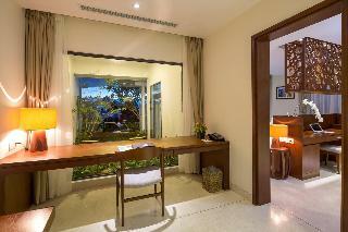Hotel Cam Ranh Riviera Beach Resort & Spa