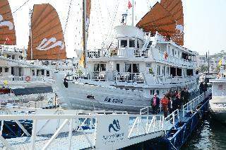 Hotel Paradise Luxury Cruise