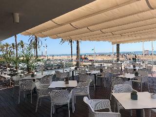 Meraki Beach Hotel