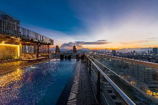 Pavilion Danang Beach Hotel