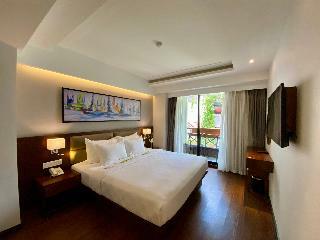 Uptown Hotel