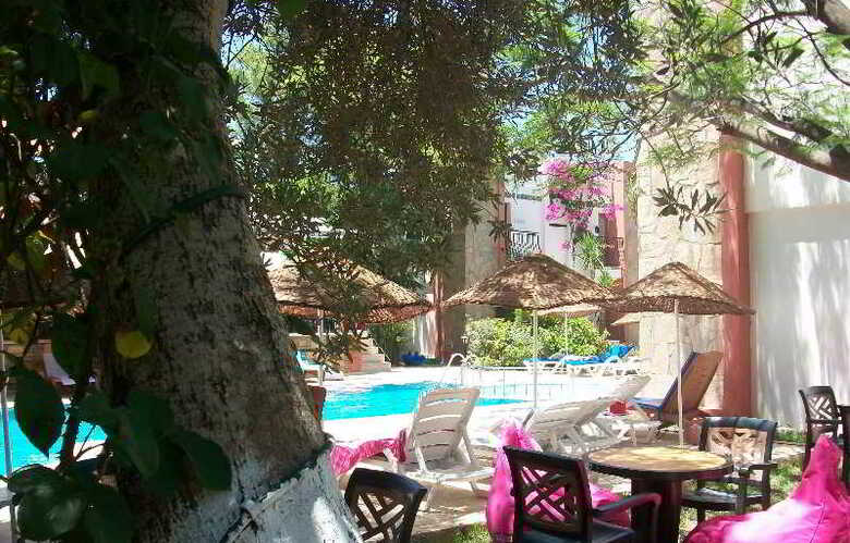 Kriss Hotel