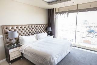 Hotel The Residences At Crystal Towers