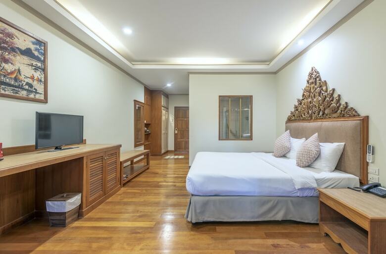 Hotel Vana Varin Resort