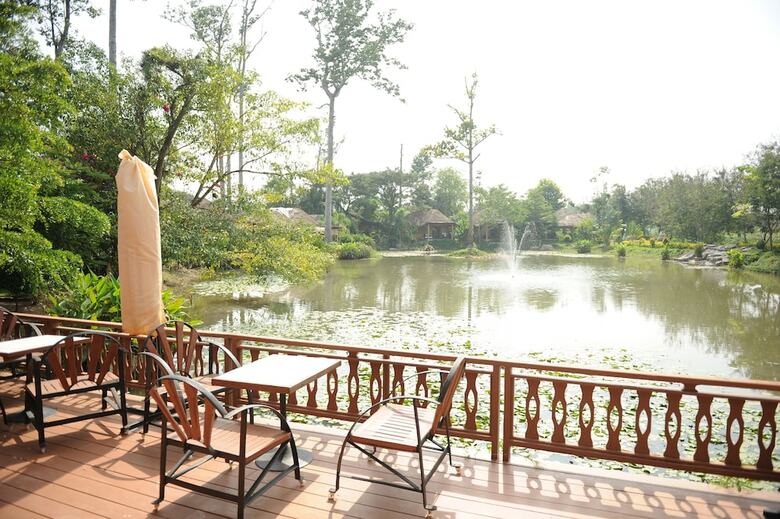 Hotel Vana Varin Resort