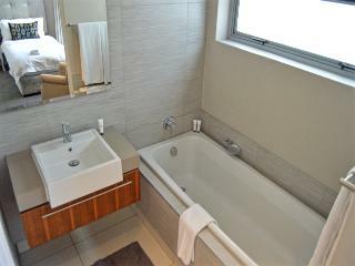 Harbour Bridge Luxury Apartments