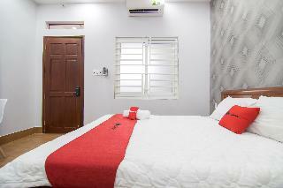 Hotel Reddoorz Plus @ Huynh Tan Phat