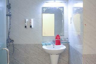 Hotel Reddoorz Plus @ Dong Den Street