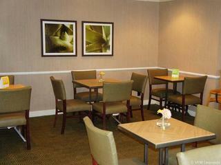 Hotel Ramada Columbia Fort Jackson Area