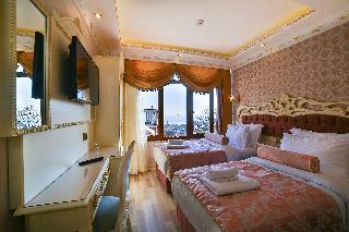 Hotel Nayla Palace