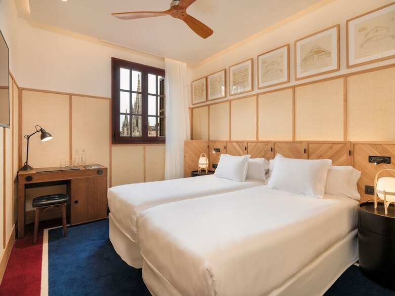 Hotel H10 Madison