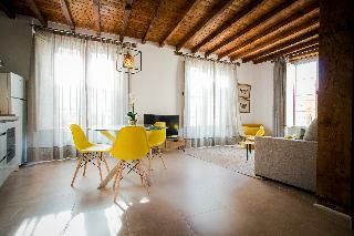 Villa Holidays2malaga Budget Center