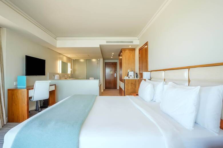 The Blaauberg Beach Hotel