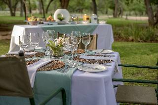 Hotel Shiduli Private Game Lodge