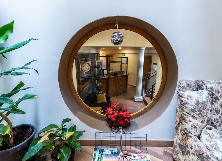 Hotel Oyo Hostal Rural El Ca�o