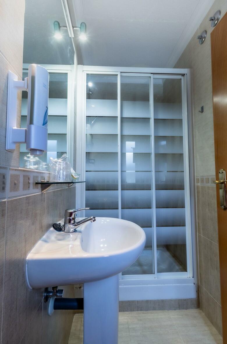 Hotel Oyo Hostal Rural El Ca�o