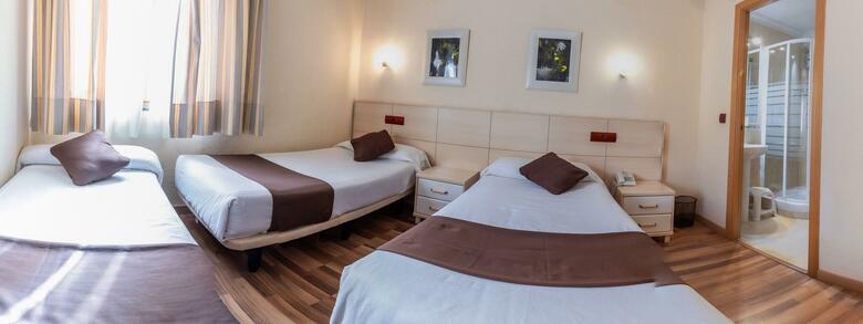 Hotel Oyo Hostal Rural El Ca�o