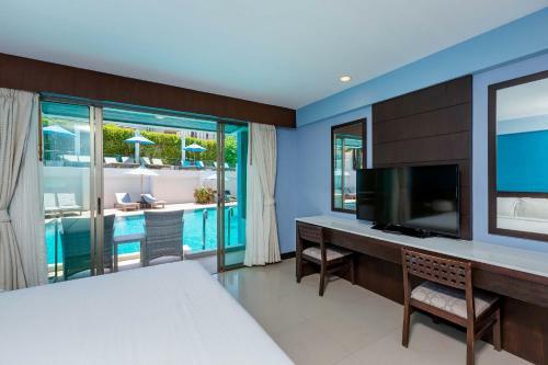 Hotel Buri Tara Resort