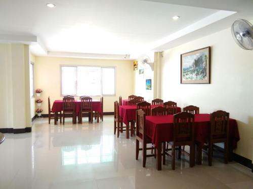 Hostal Baanthara Guesthouse