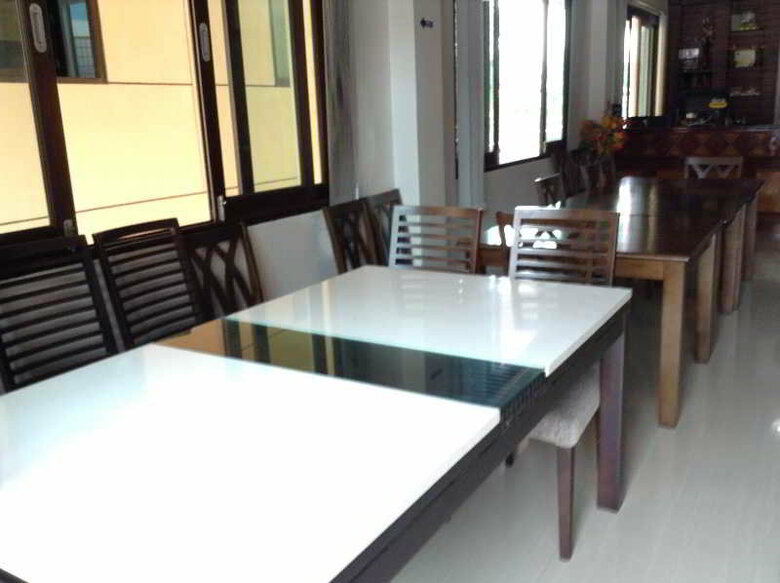 Hostal Hasna Palace