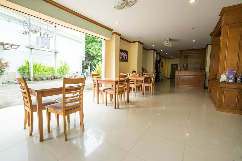 Hotel Pranang Flora House