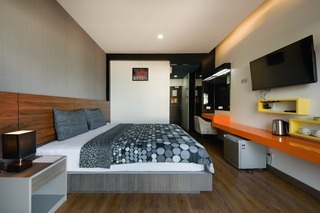 Hotel The Loft Seaside Sriracha