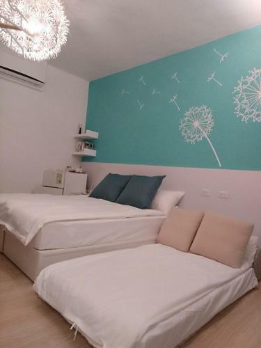 Meet Travelers Guest House
