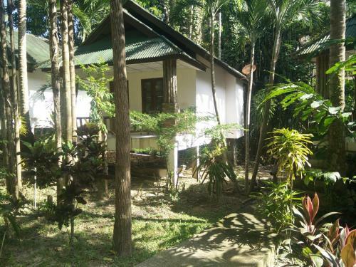 Hostal Ao Nang Garden Home Resort