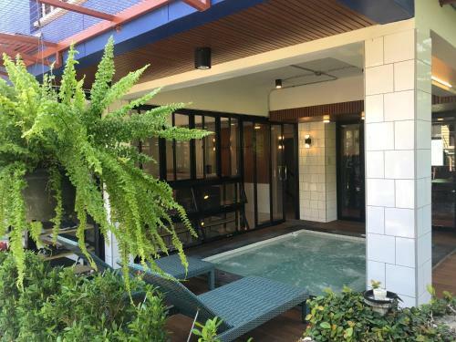 Hostal Baan Taveesri