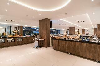 New Square Patong Hotel