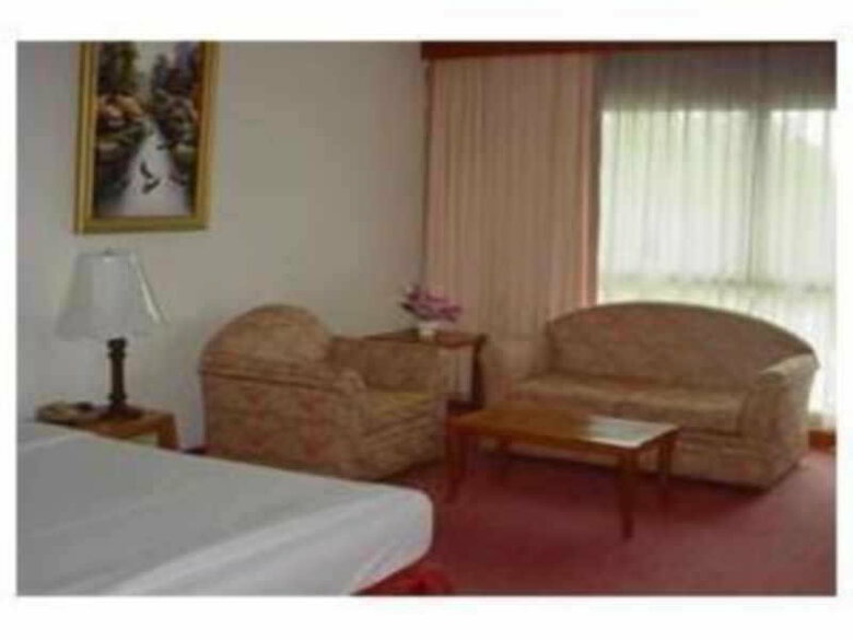 Viang Tak Riverside Hotel