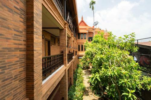 Phor Liang Meun Terracotta Arts Hotel