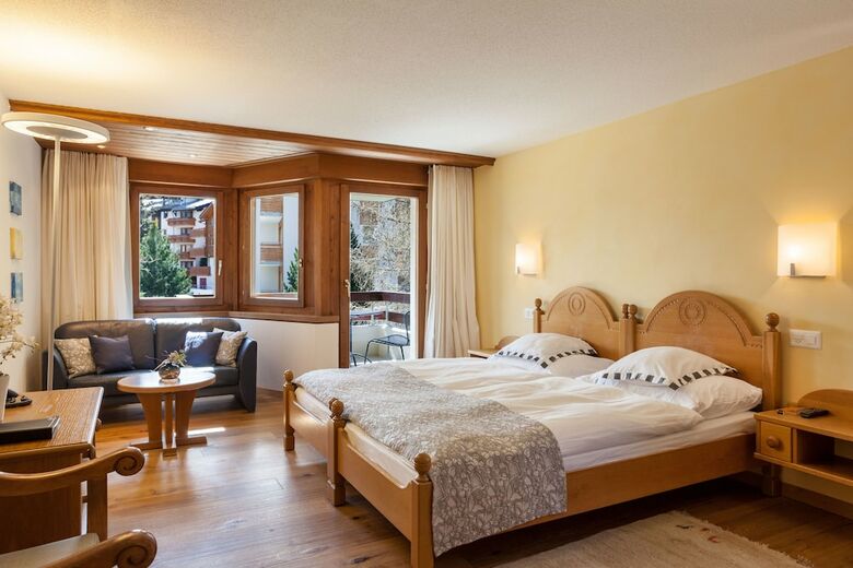 Hotel Allalin