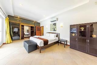 Private Beach Majestic Pool Villa Pattaya