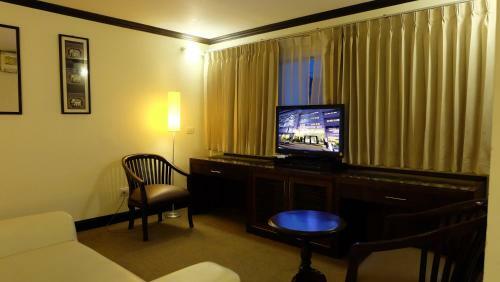 Hotel Grand Business Inn