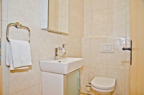 Chalet Rivendell - Griwarent Ag