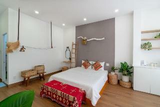 F5 Homestay & Coffee