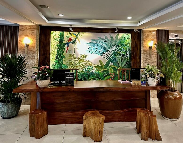 Hotel Happy Life Green