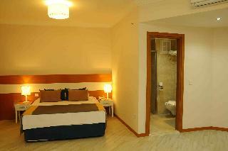 Side Legend Hotel