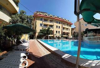 Aparthotel Maxwell Holiday Club