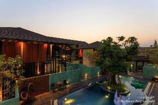 At Leaf Villa