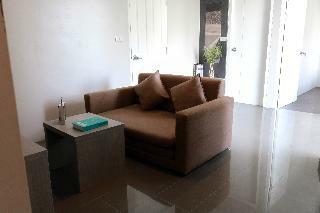 Hotel Roomquest Sukhumvit 107