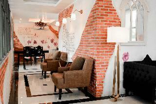 Hotel Roomquest Sukhumvit 107