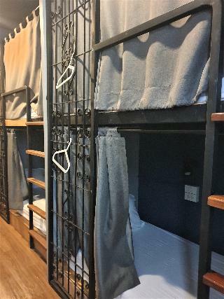Silom Space Hostel