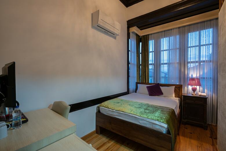 Cedrus Hotel