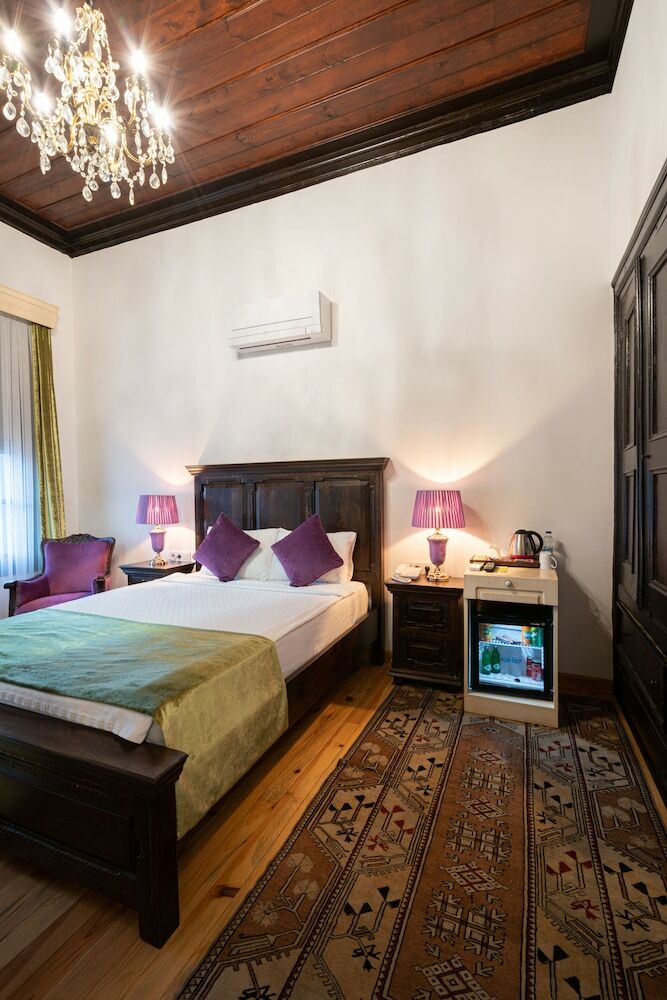Cedrus Hotel