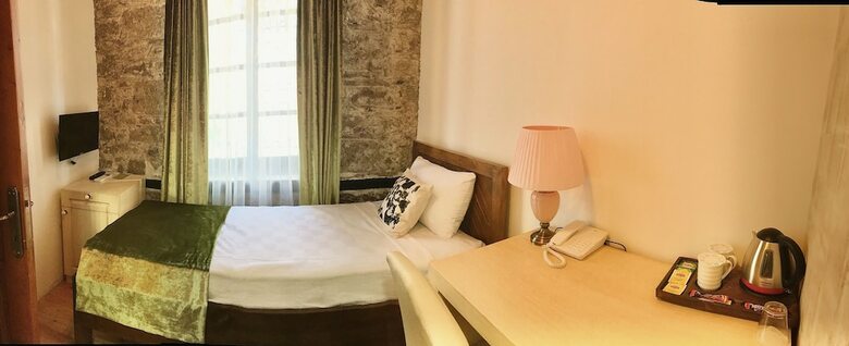 Cedrus Hotel
