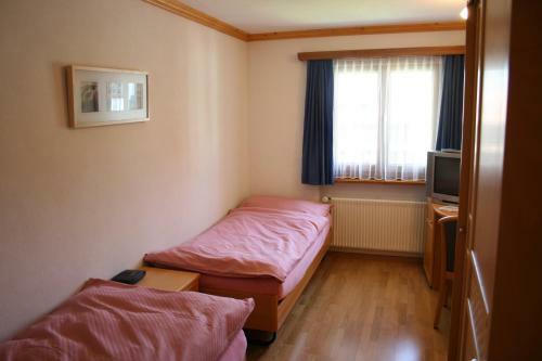 Cresta Hotel
